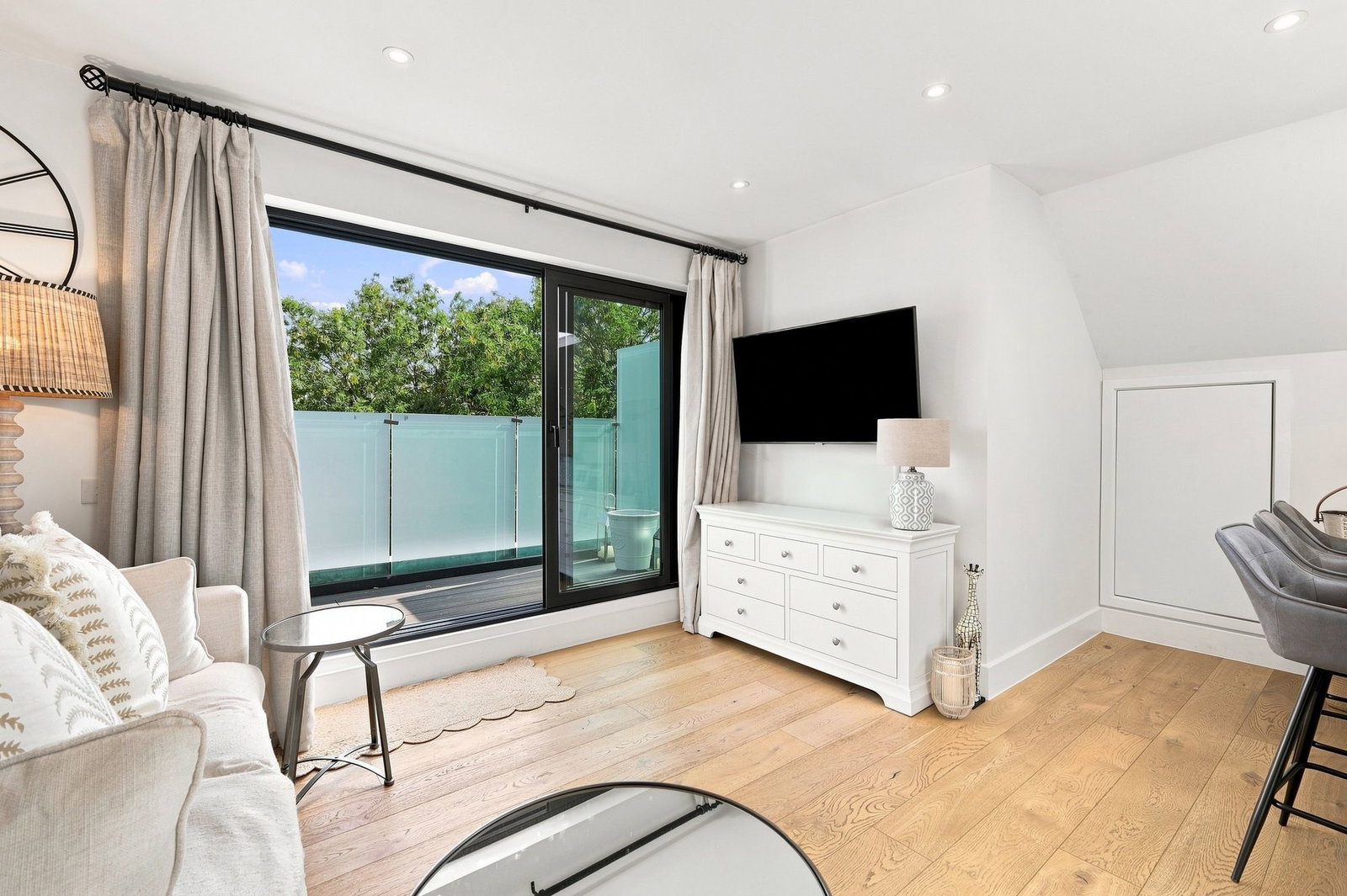 Apartment for sale in London, Phoenix Court, SW18