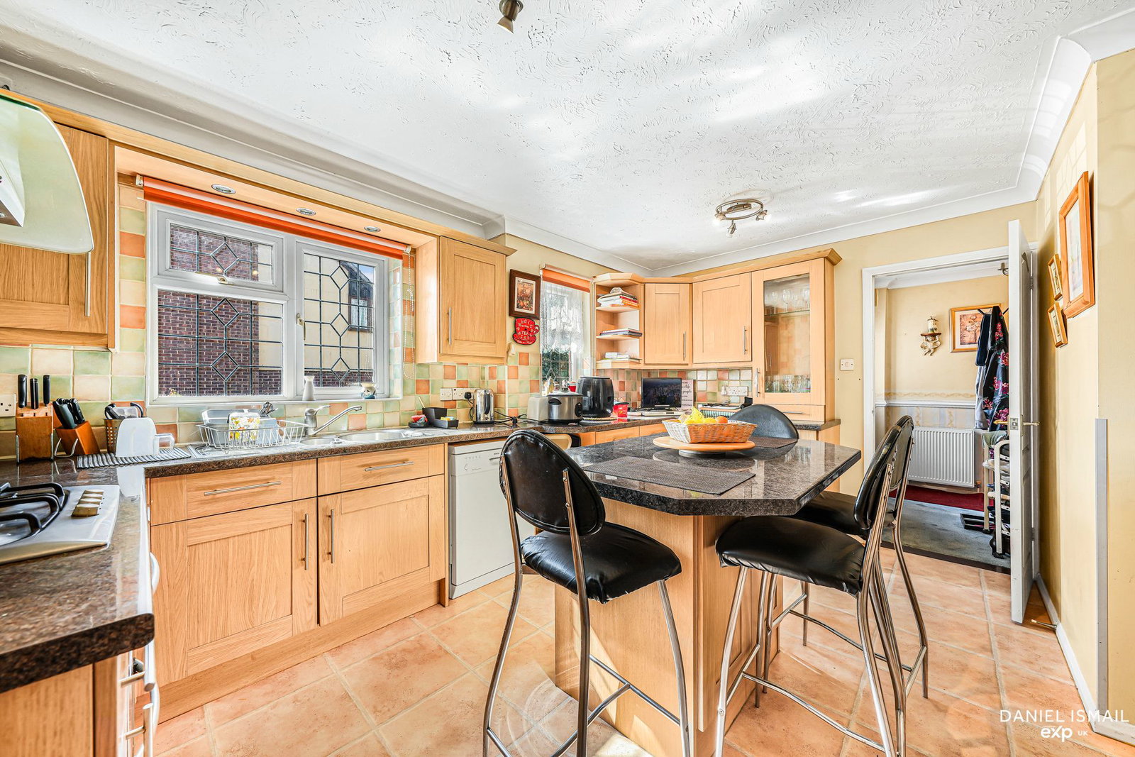Semi Detached House in Basildon