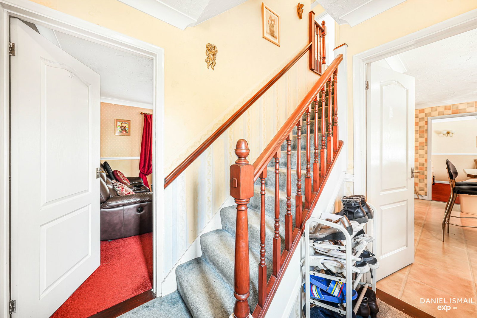 Semi Detached House in Basildon