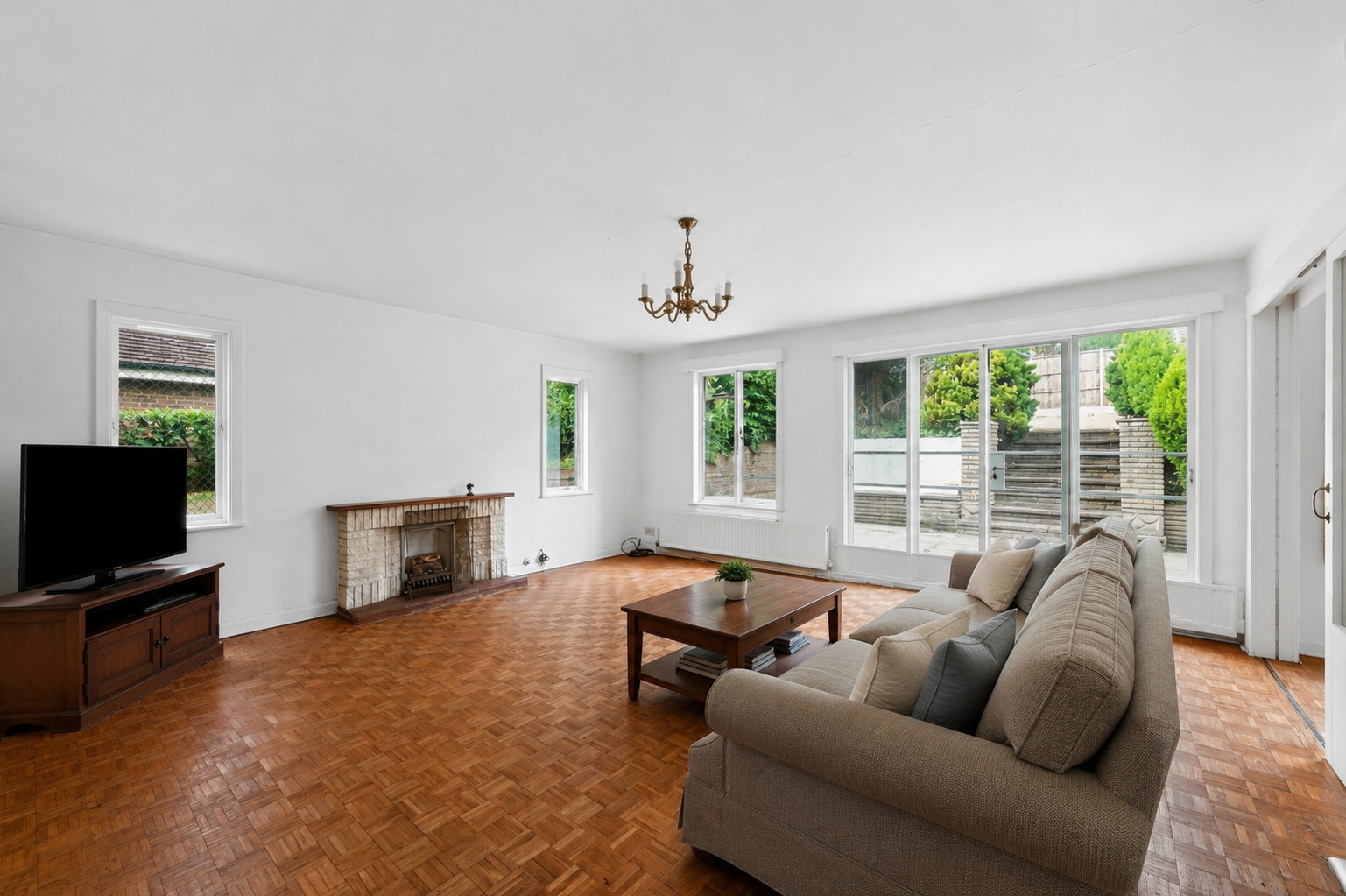 Detached House in Coulsdon