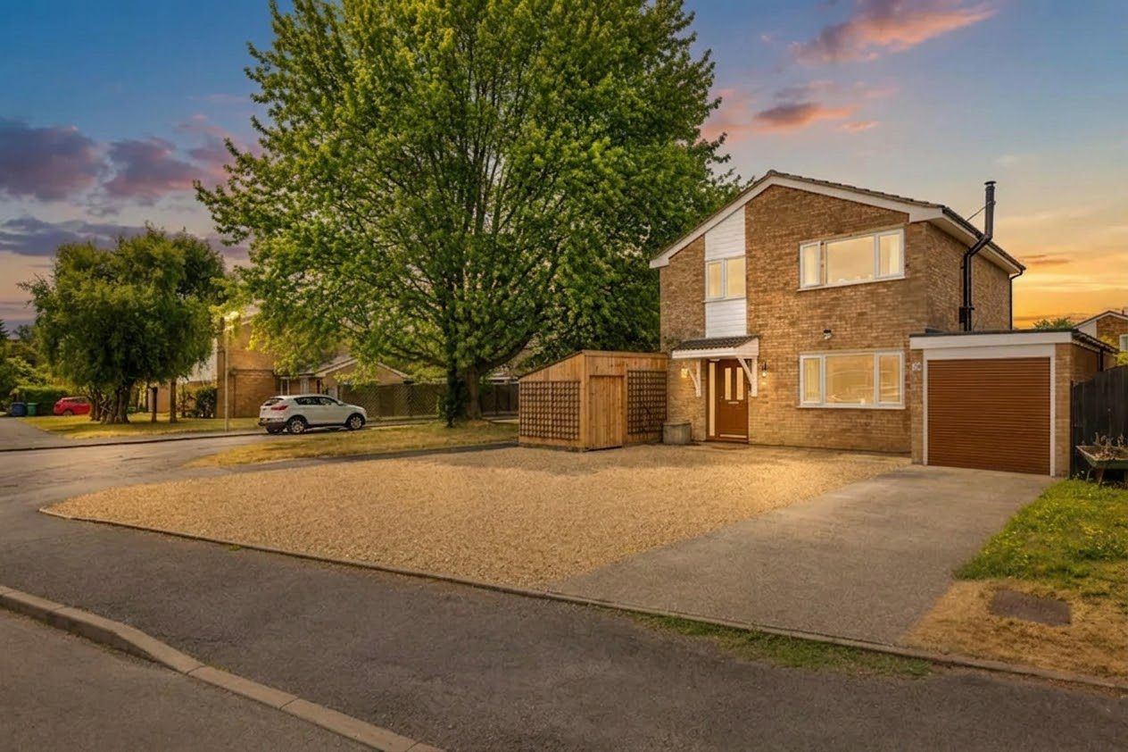 Detached House for sale in Huntingdon, Greenfields, Earith, Huntingdon, PE28 3QH, 1269 m²