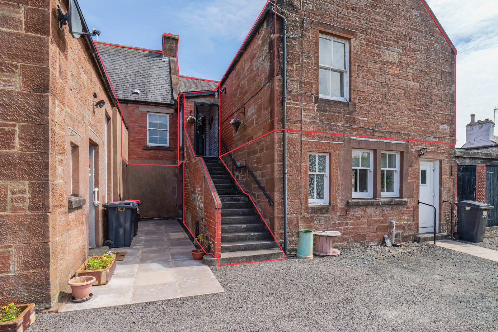 Maisonette in Thornhill 2