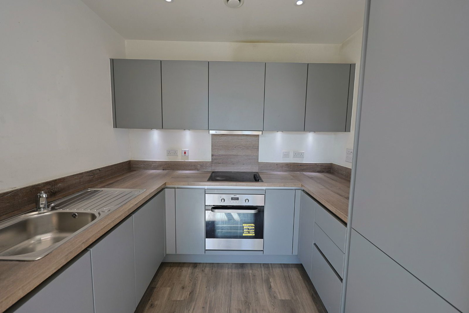 Flat in London 4