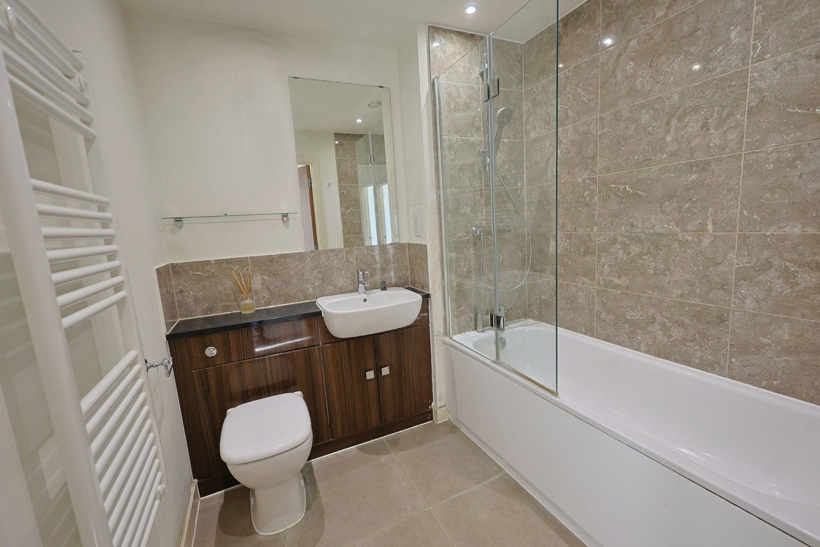 Flat in London 5