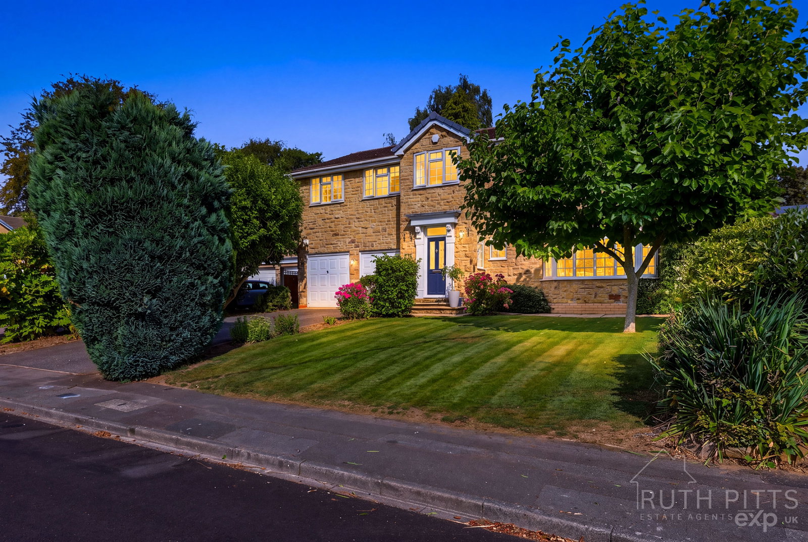 Detached House in Pontefract 3