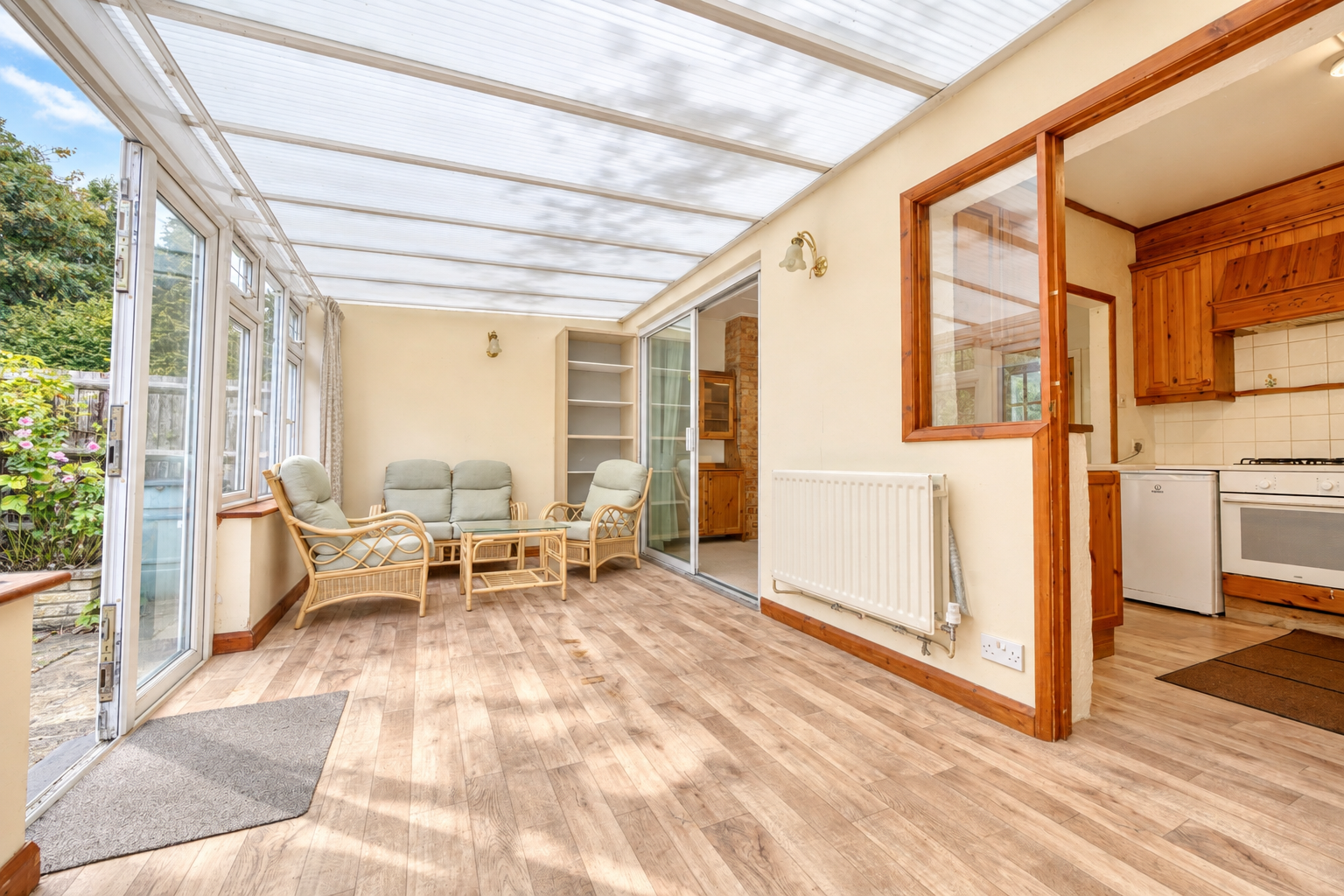 Semi Detached House for sale in Orpington, Tubbenden Drive, Orpington, BR6 9PA