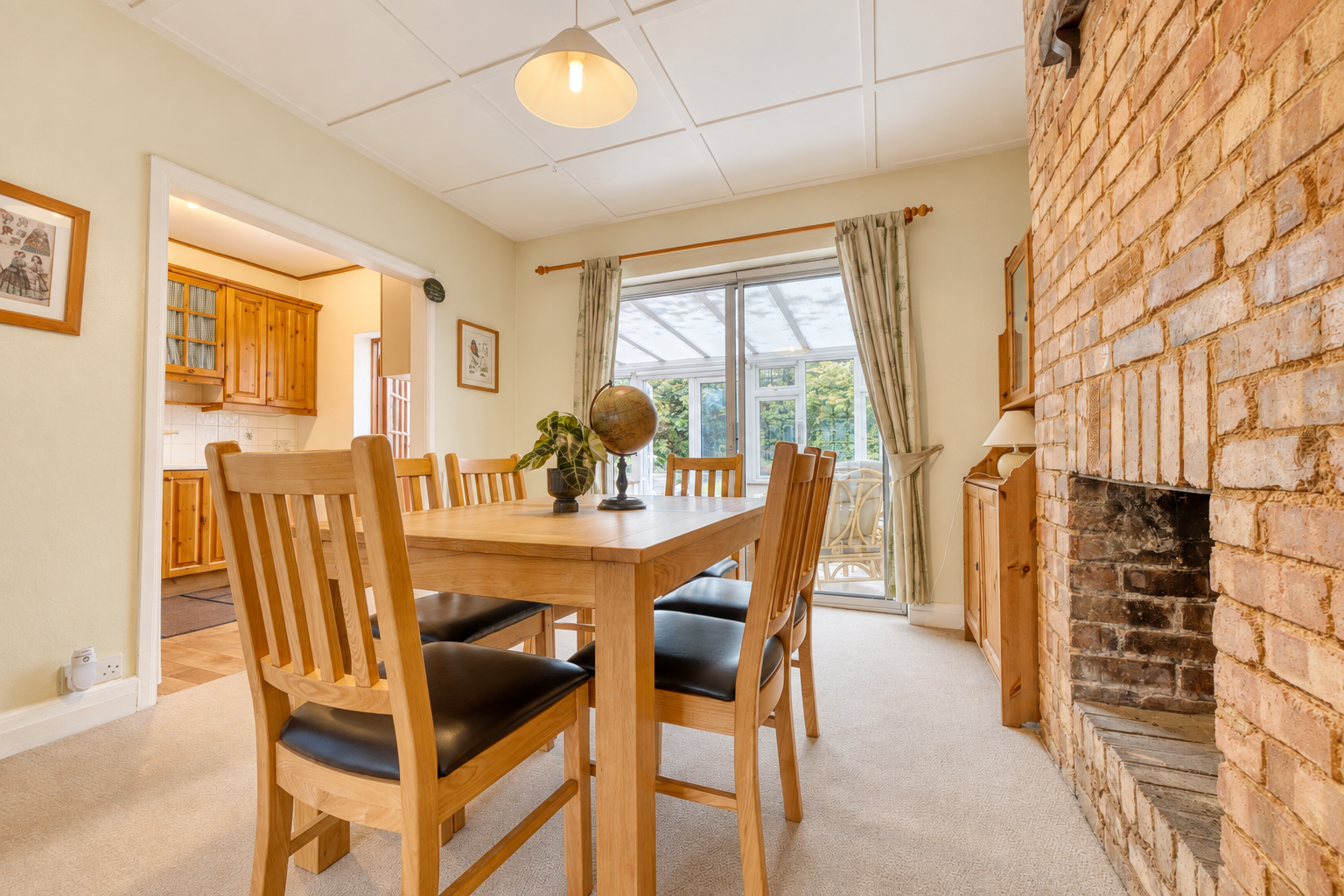 Semi Detached House for sale in Orpington, Tubbenden Drive, Orpington, BR6 9PA