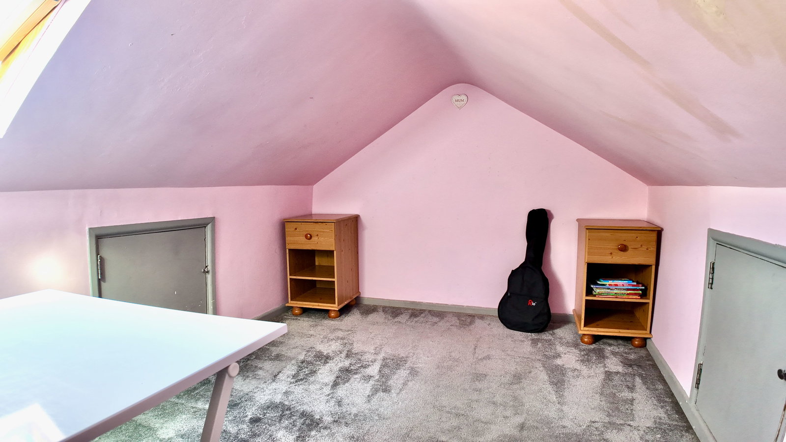 Terraced House in Blackwood 5