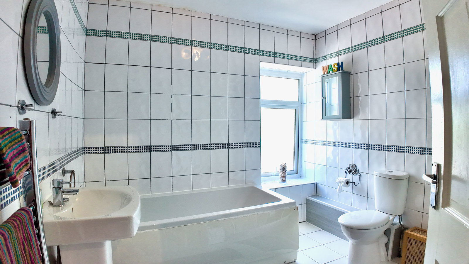 Terraced House in Blackwood 4