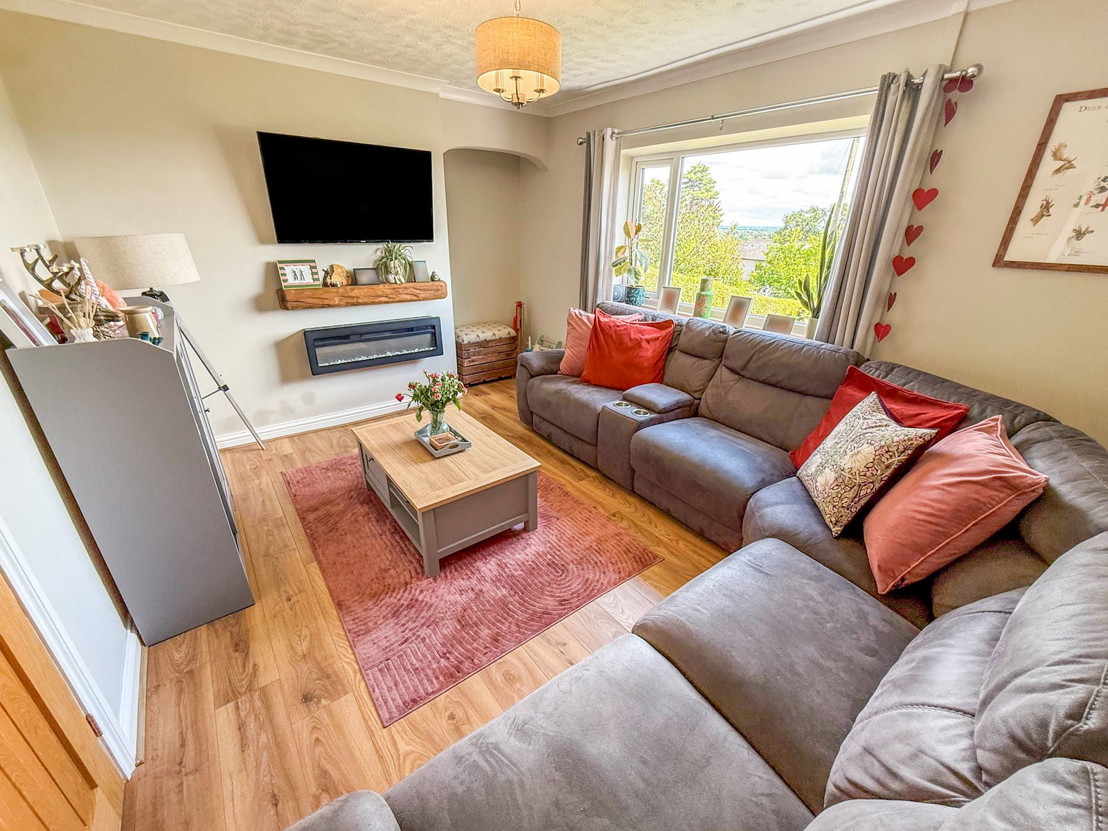 Semi Detached House in Llanymynech