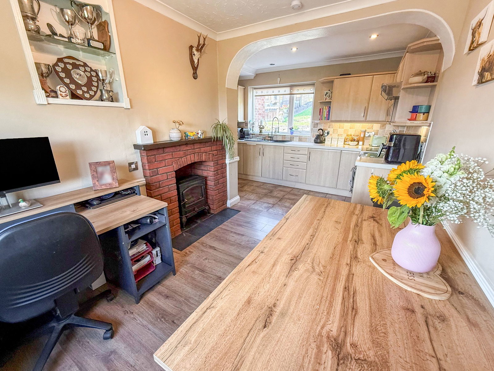 Semi Detached House in Llanymynech