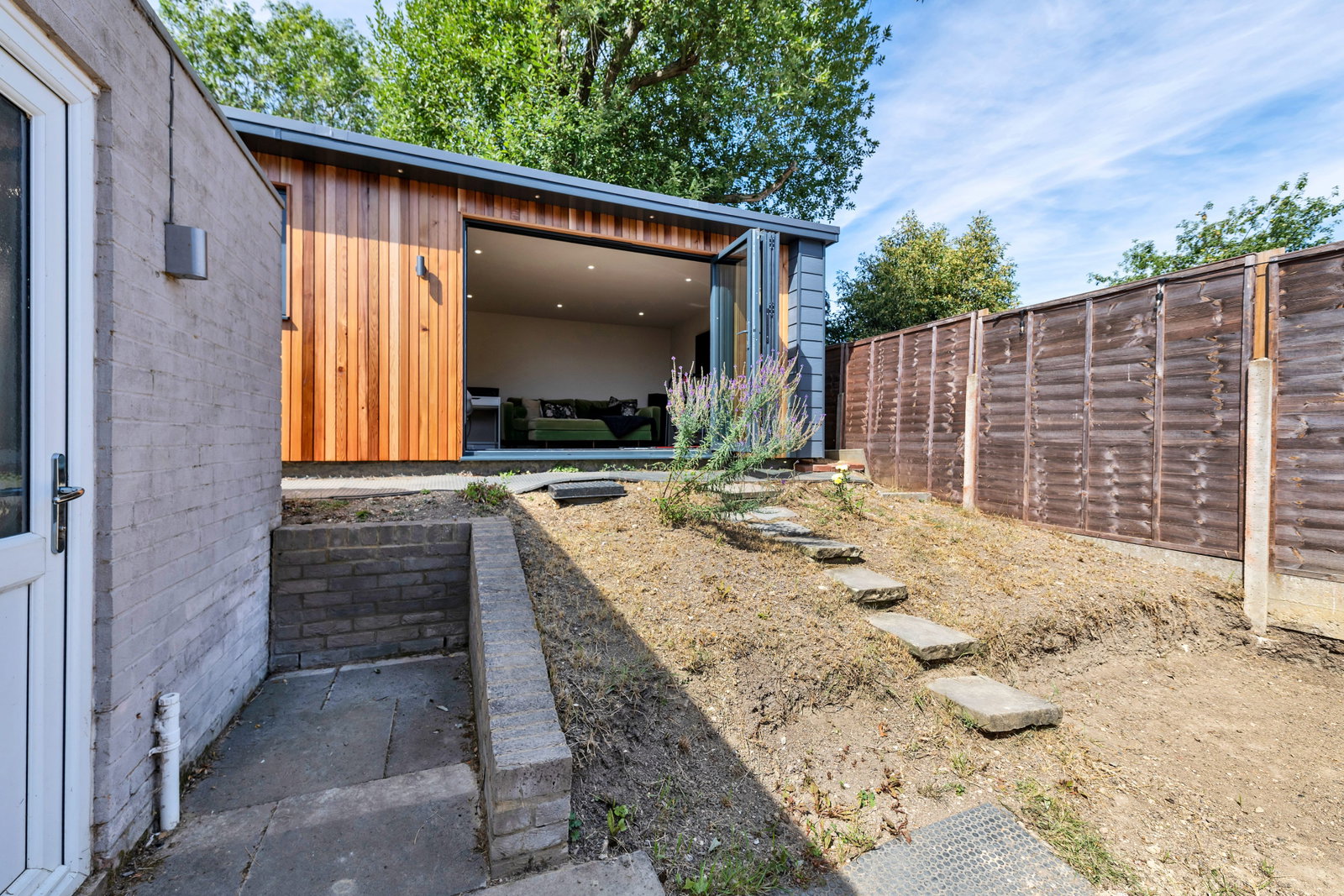 Semi Detached House in Central Bedfordshire 3