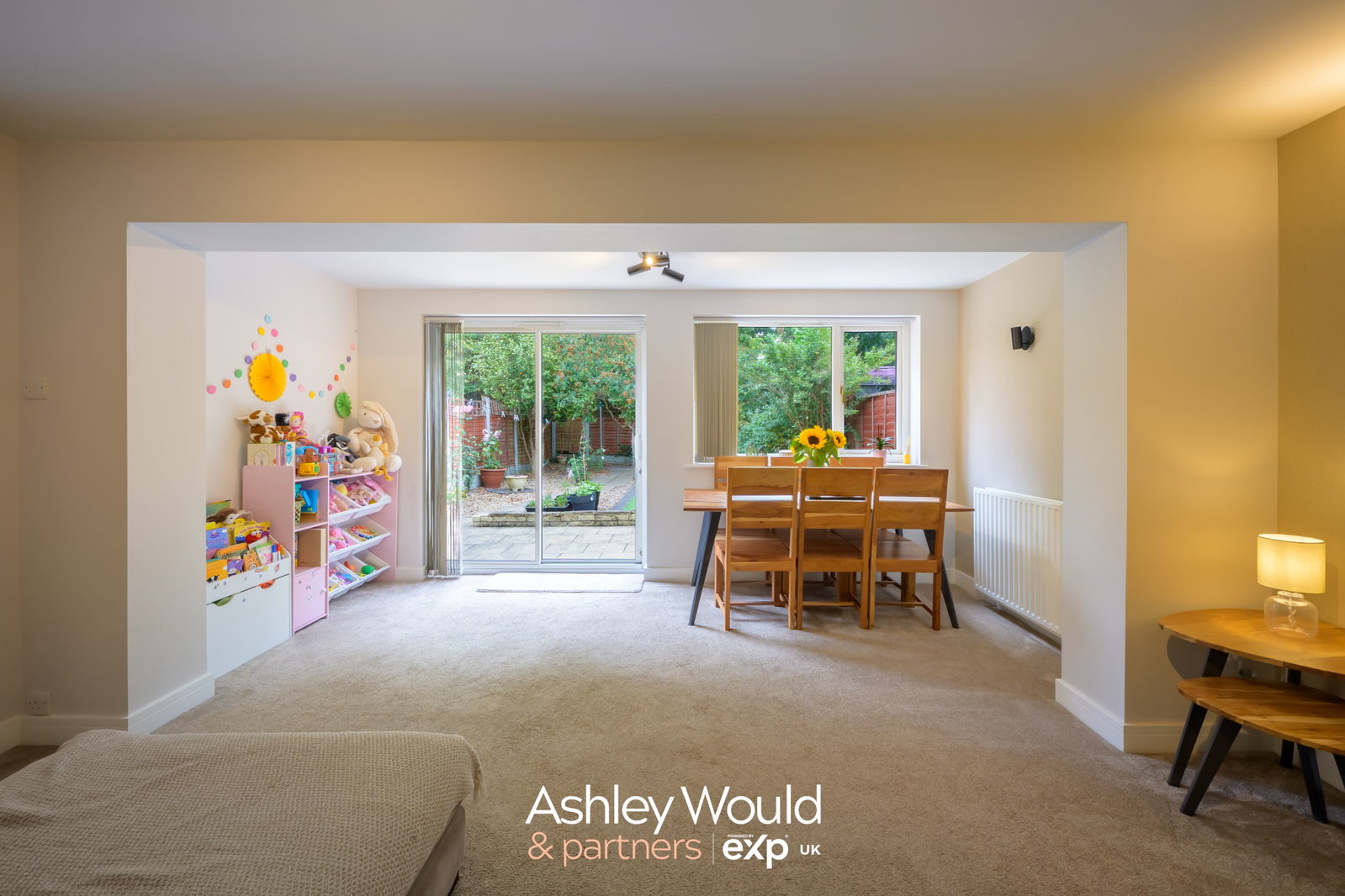 Semi Detached House for sale in Rowley Regis, Field View Drive, Rowley Regis, B65 0RH