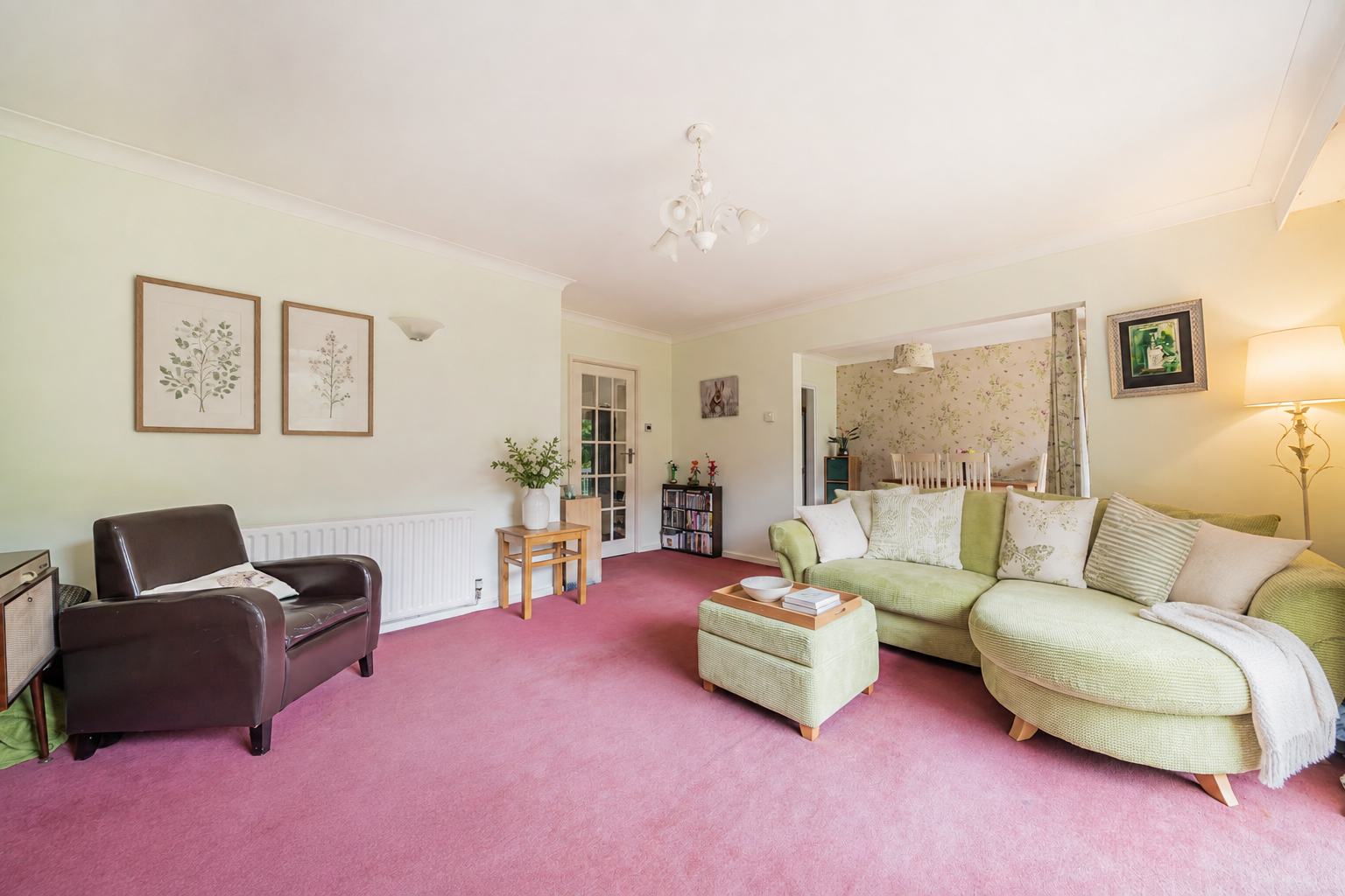 Flat for sale in York, Ashfield Court, Tadcaster Road, York, YO24, 891 m²