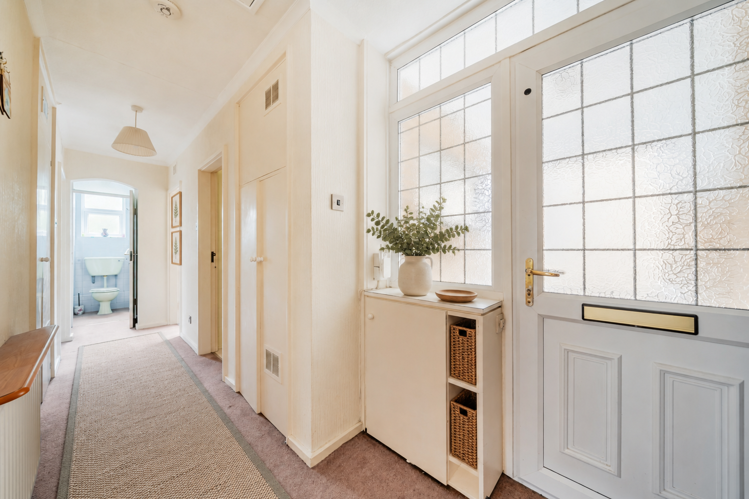 Flat for sale in York, Ashfield Court, Tadcaster Road, York, YO24, 891 m²
