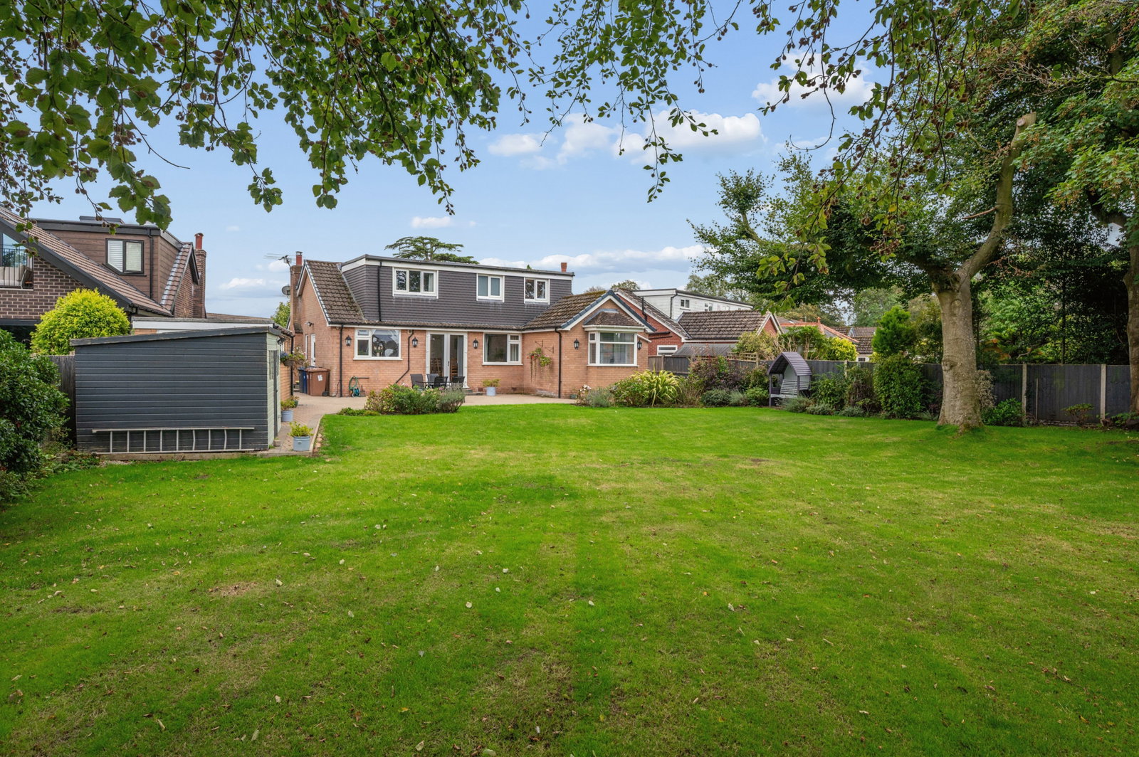 Detached House for sale in Preston, Stonefield, Longton, Preston, PR4 5HP, 1746 m²