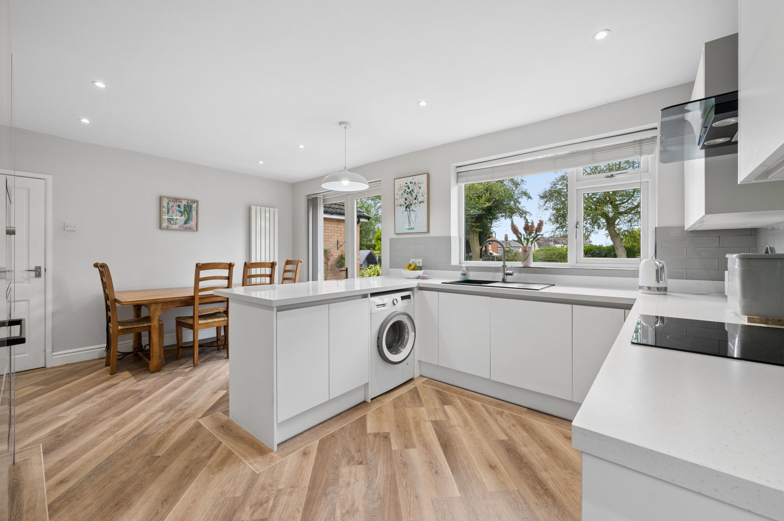 Detached House for sale in Preston, Stonefield, Longton, Preston, PR4 5HP, 1746 m²