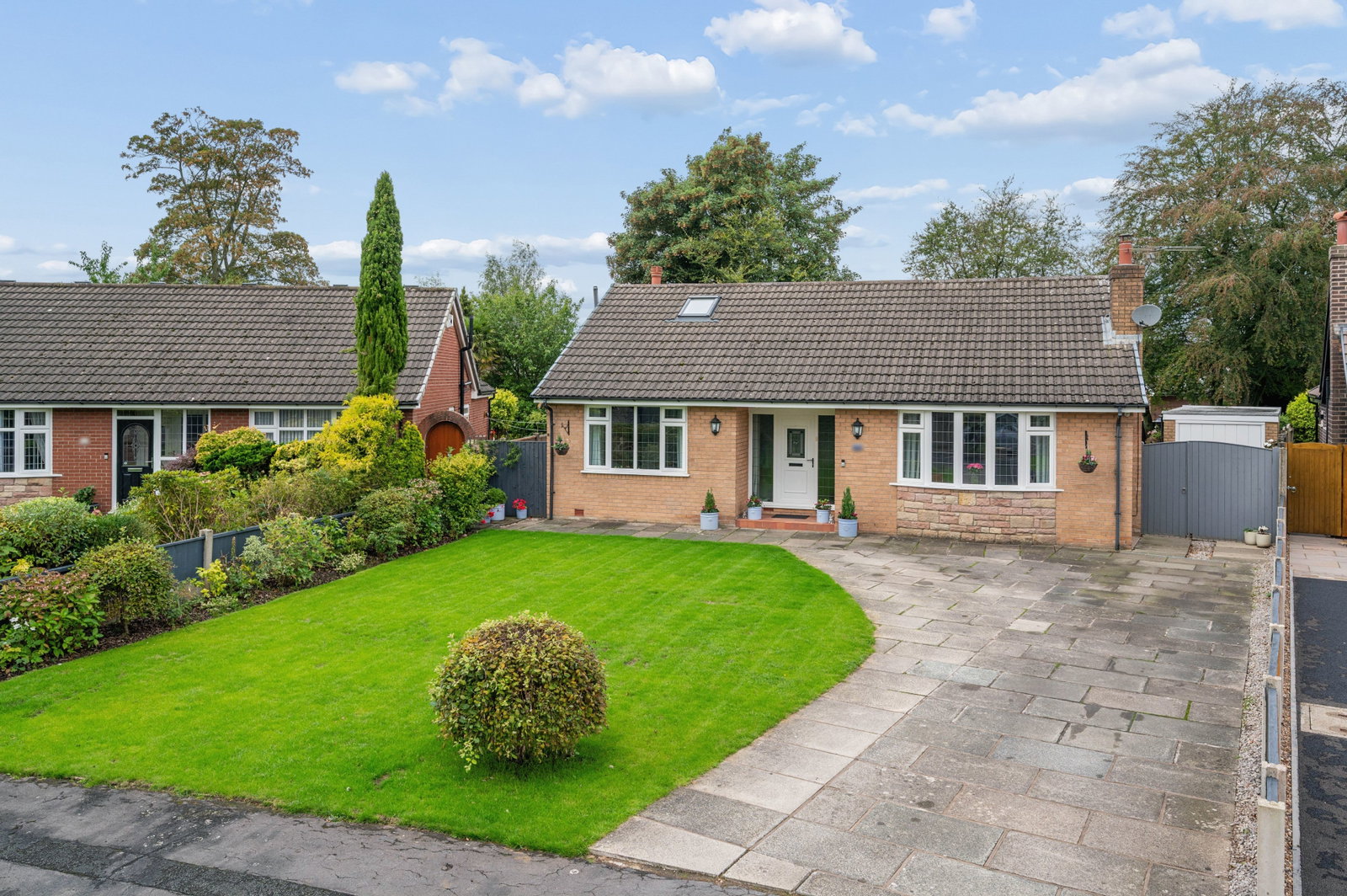Detached House for sale in Preston, Stonefield, Longton, Preston, PR4 5HP, 1746 m²
