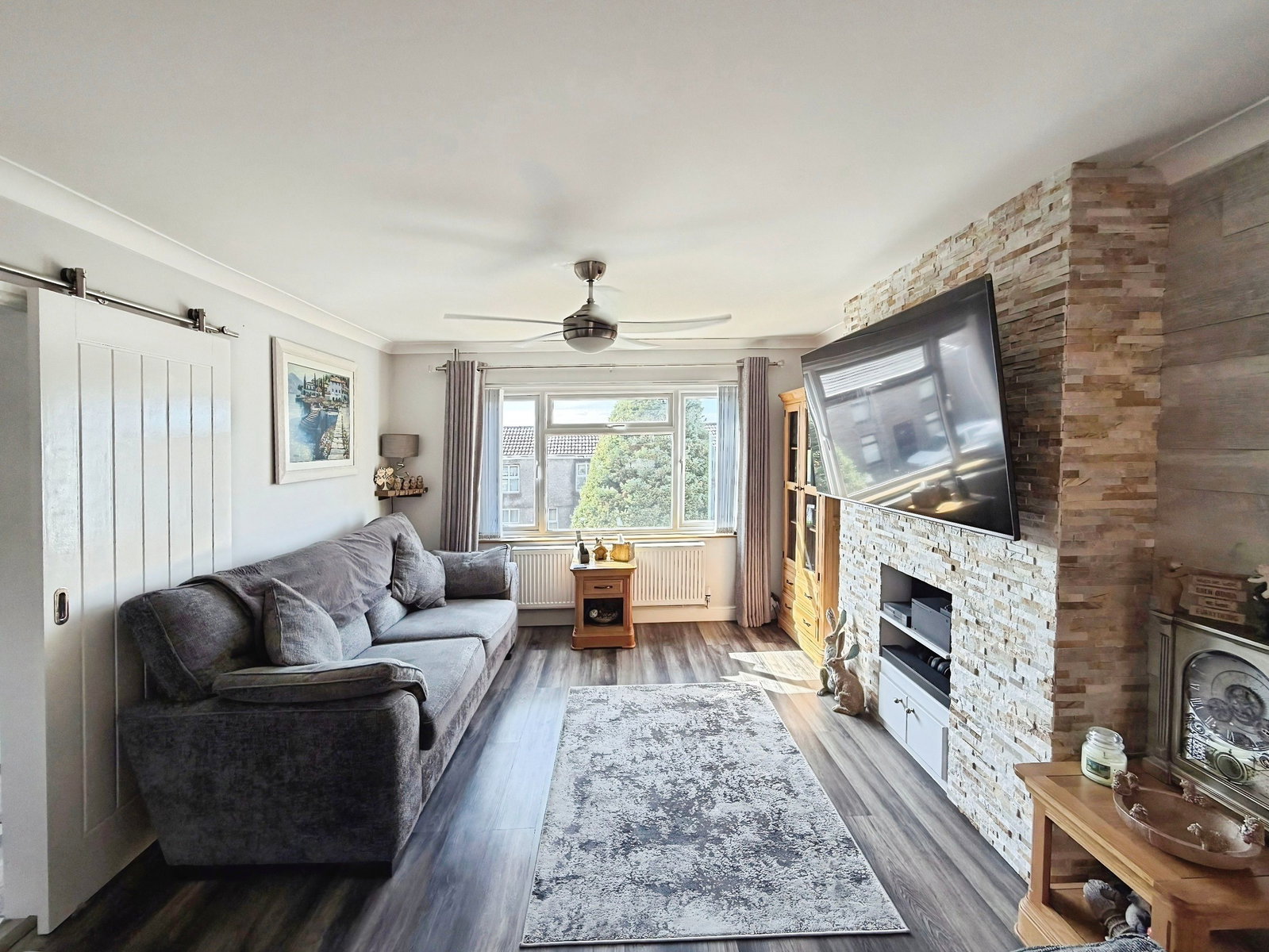 Semi Detached House in Swansea 5