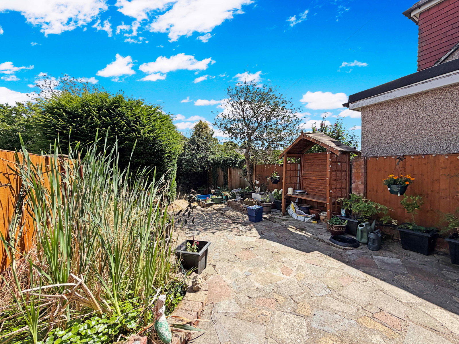 Terraced House in Stanford-le-hope