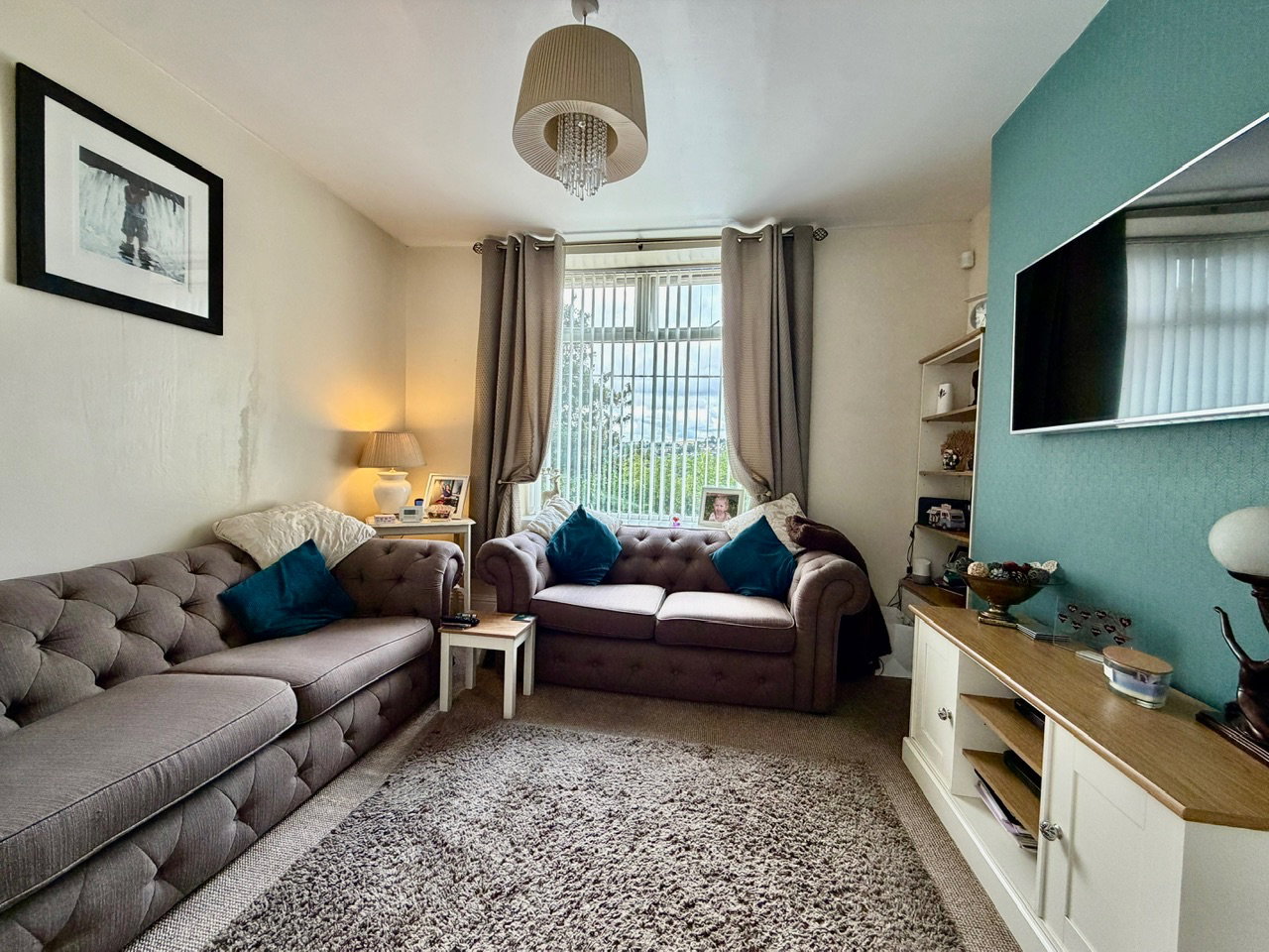Semi Detached House in Blackwood 4