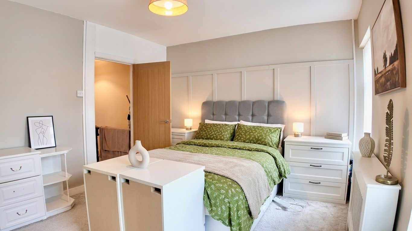 Terraced House in Blackwood 5