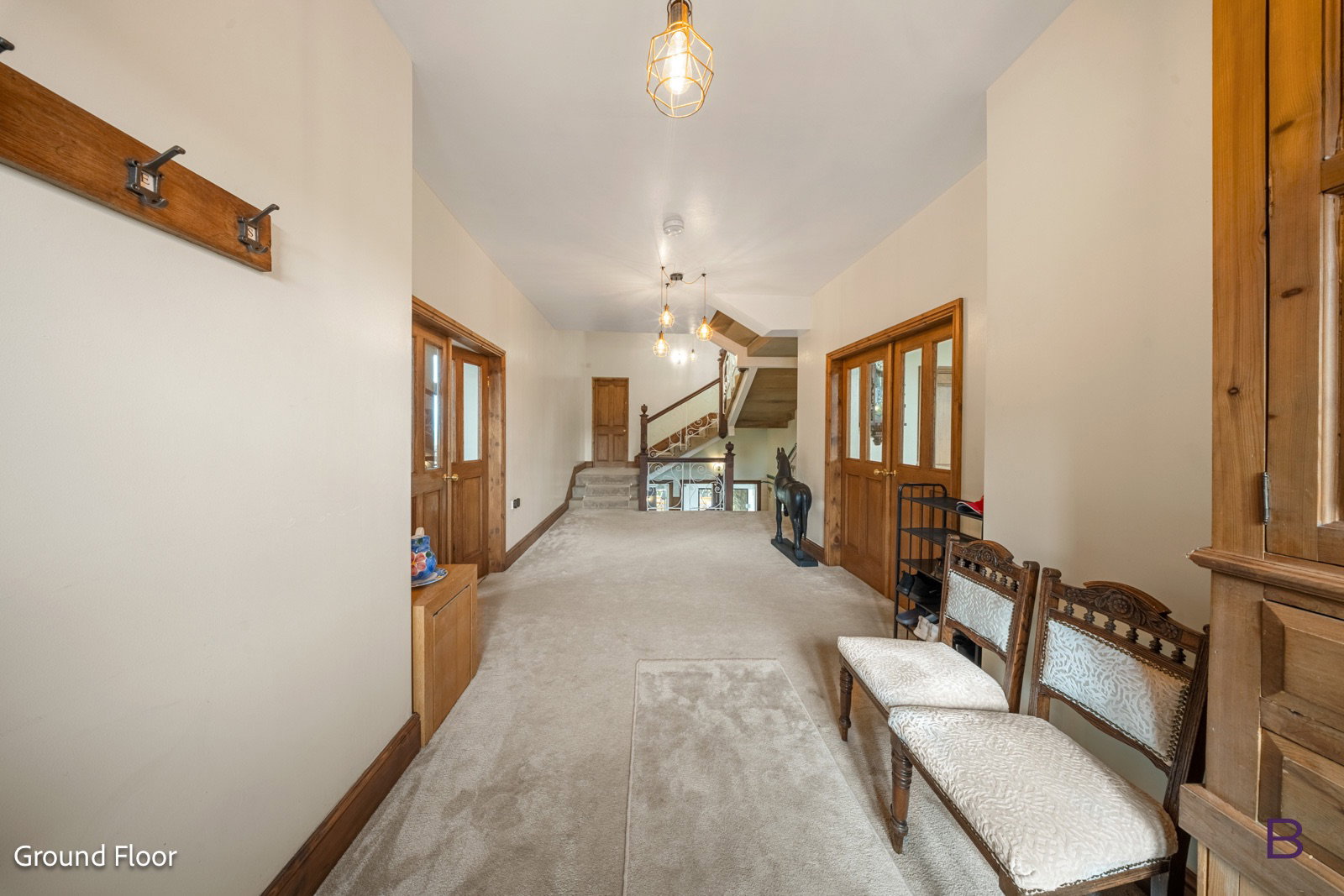 Detached House for sale in Bradford, Mountain Hall Brighouse And Denholme Road, Queensbury, Bradford, BD13, 6889 m²