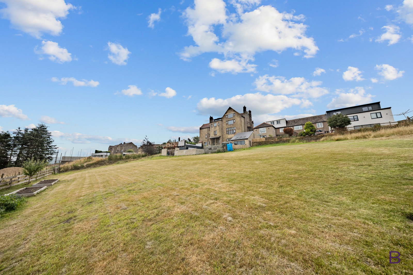 Detached House in Bradford 4