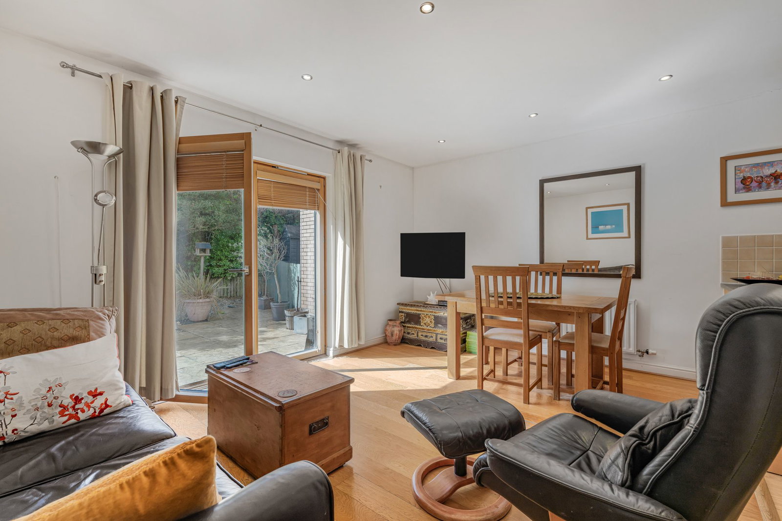 Apartment for sale in Cheltenham, Brook House, Belworth Drive, Cheltenham, GL51