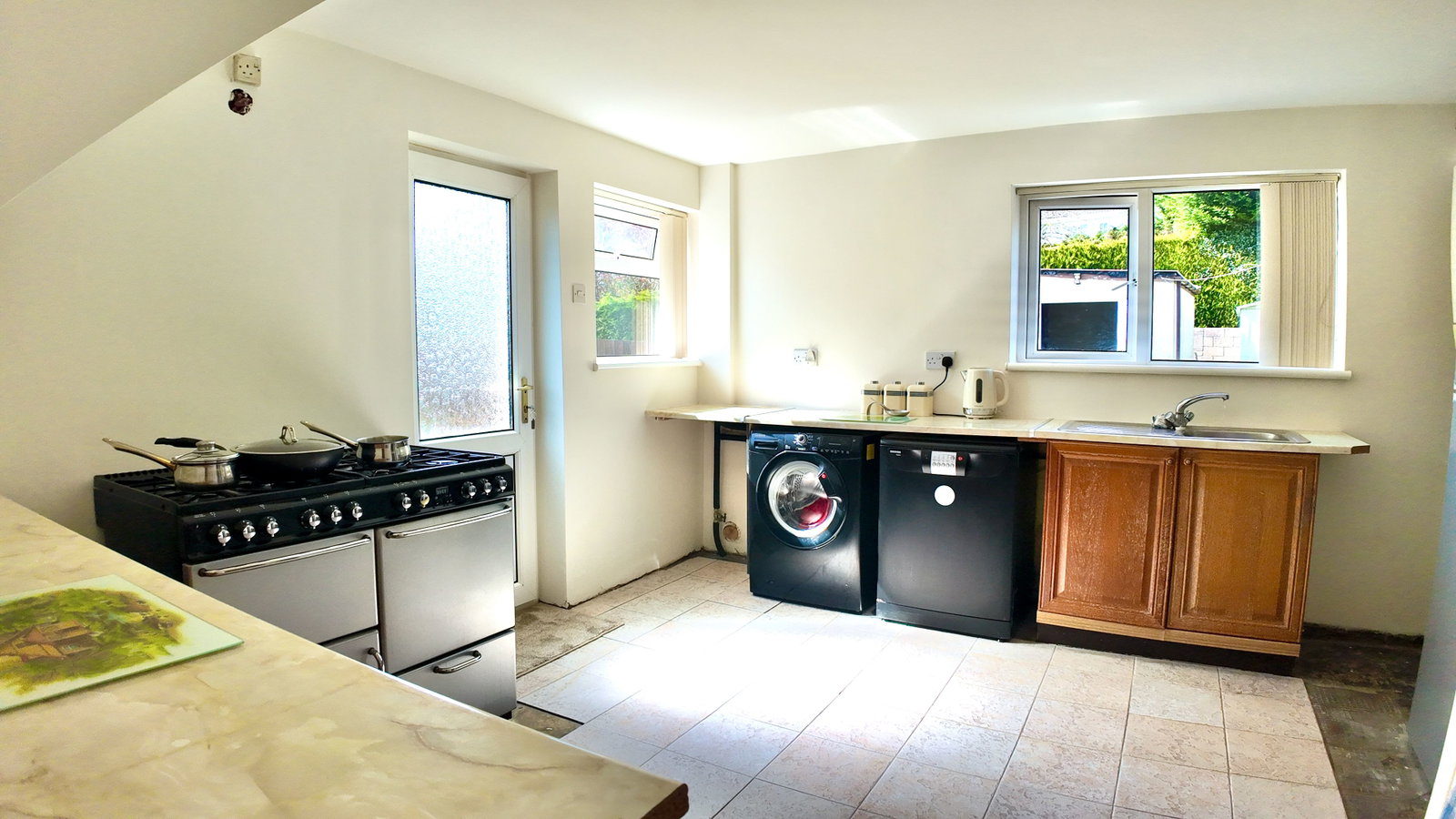 Semi Detached House in Blackwood 3