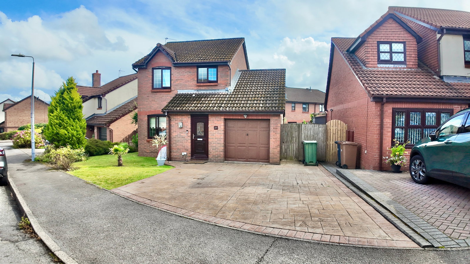 Detached House for sale in Blackwood, Priorsgate, Oakdale, NP12, 861 m²