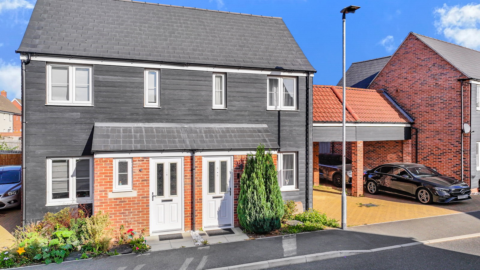 Semi Detached House for sale in Chelmsford, Foxglove Avenue, Chelmsford, CM1 4FX, 624 m²