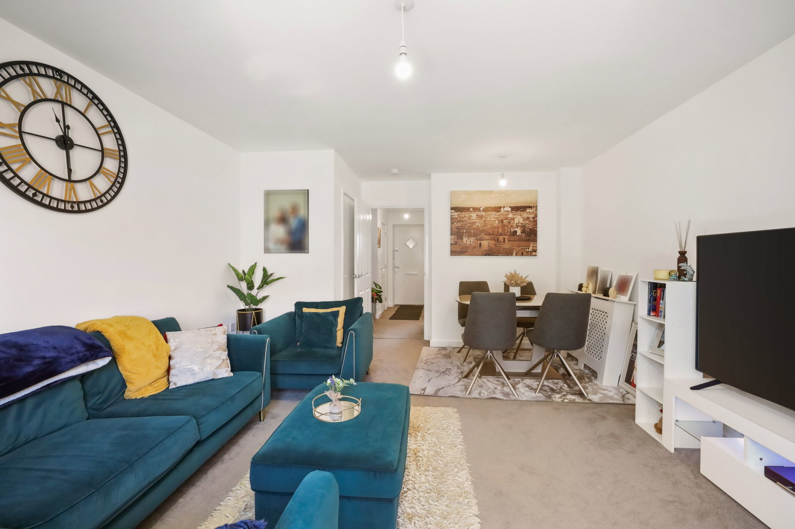 Semi Detached House in Colchester