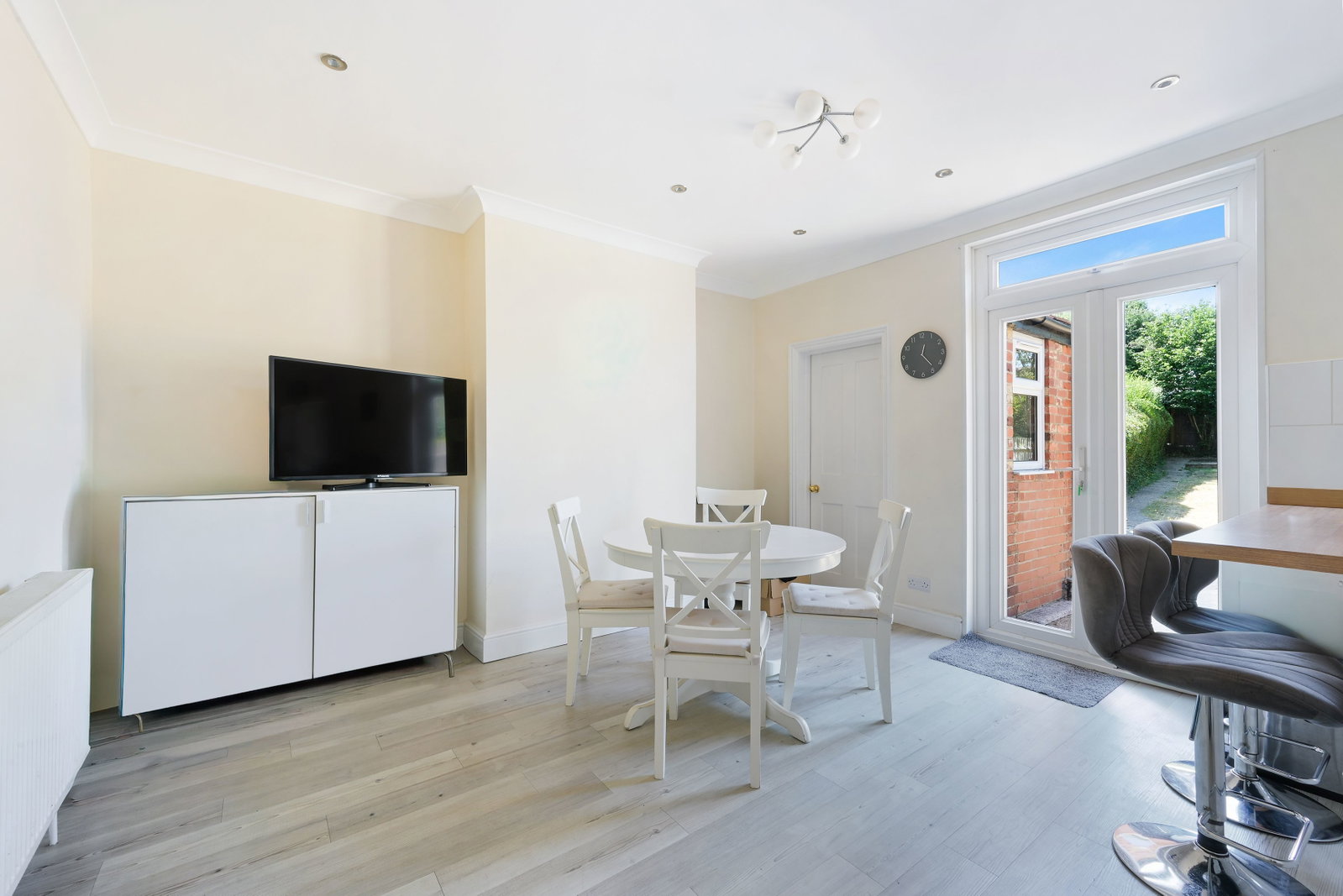 Semi Detached House in Banstead