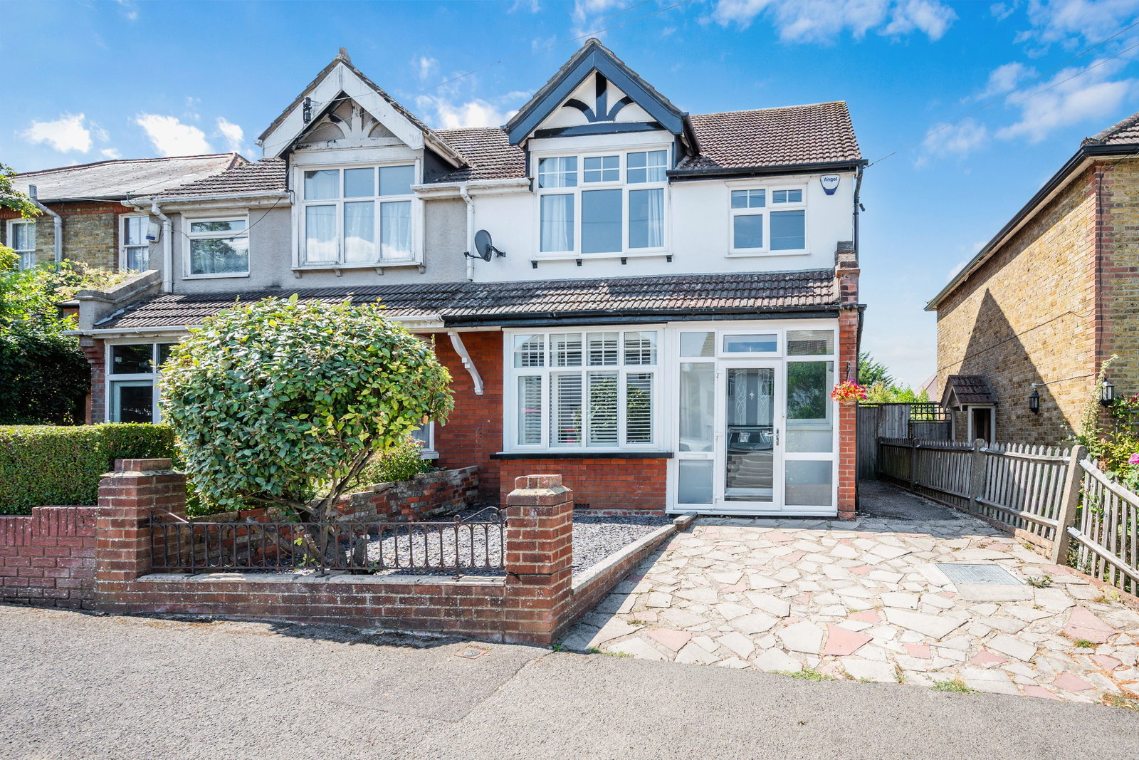 Semi Detached House in Banstead