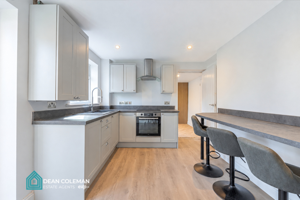 Detached House for sale in Birmingham, Open Field Close, Rea Valley, B31 3XH, 775 m²