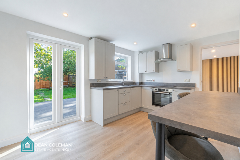 Detached House for sale in Birmingham, Open Field Close, Rea Valley, B31 3XH, 775 m²