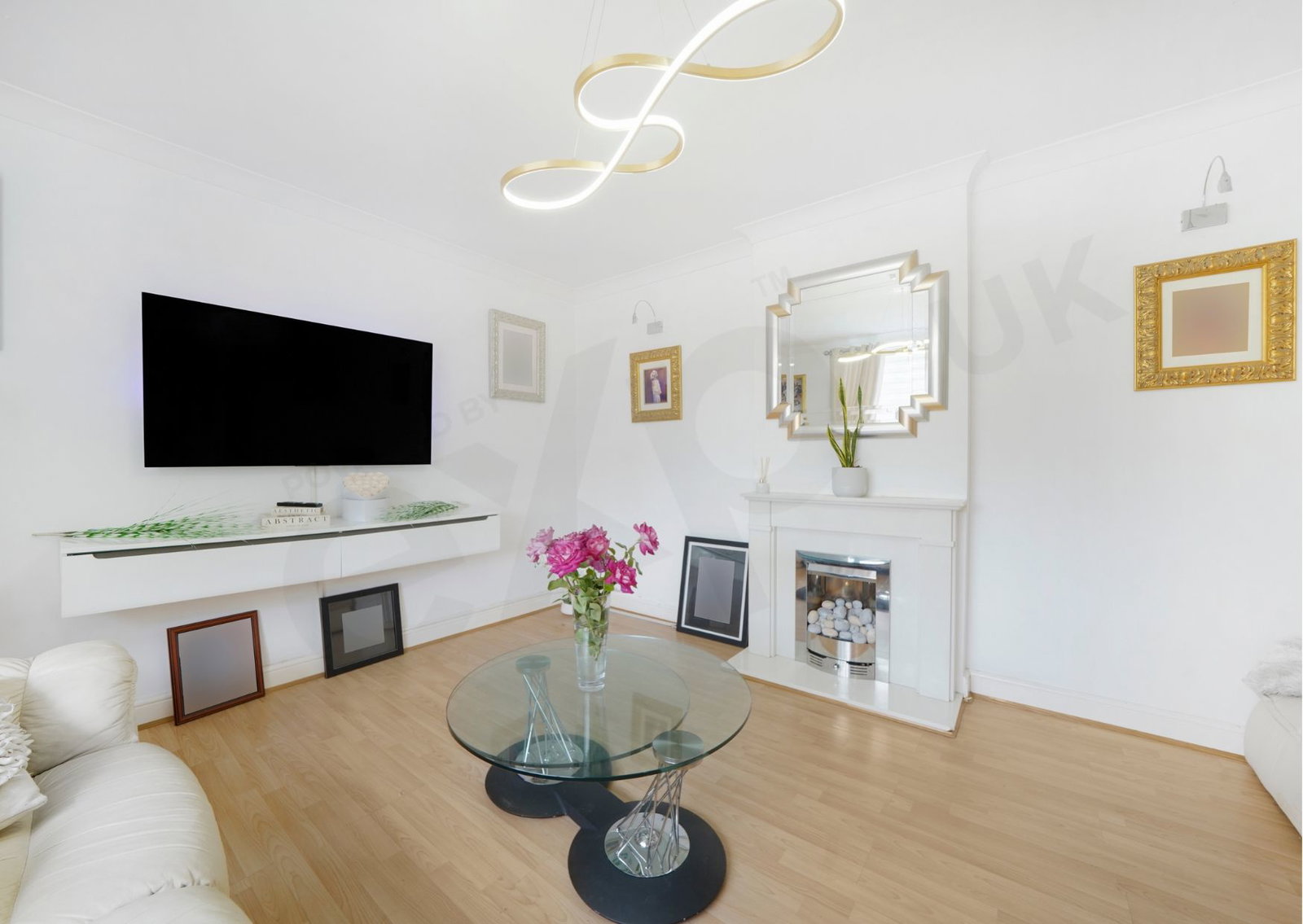 End Of Terrace House in Borehamwood