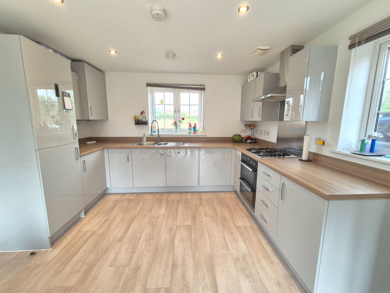 Detached House in Houghton Regis
