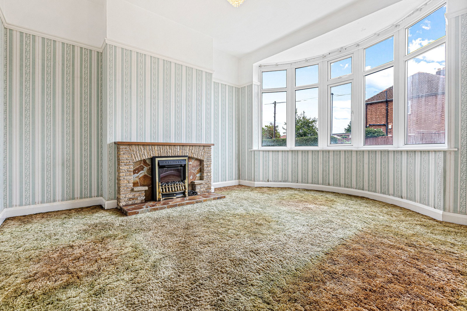 Semi Detached House for sale in Wigston, Kew Drive, Wigston, LE18 1HH