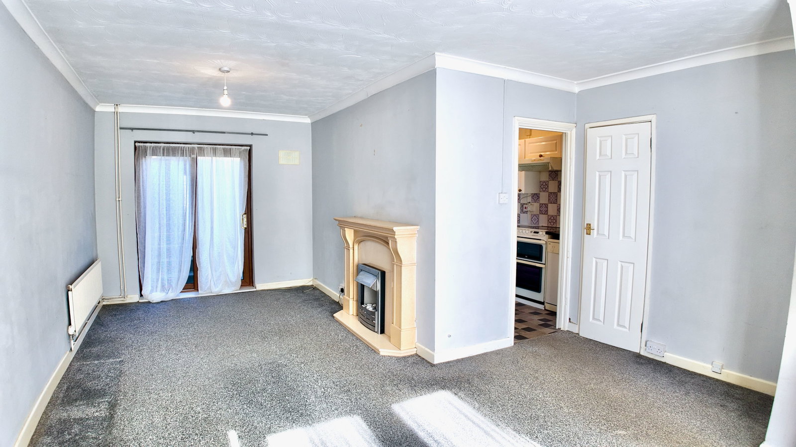 Terraced House in Blackwood 2