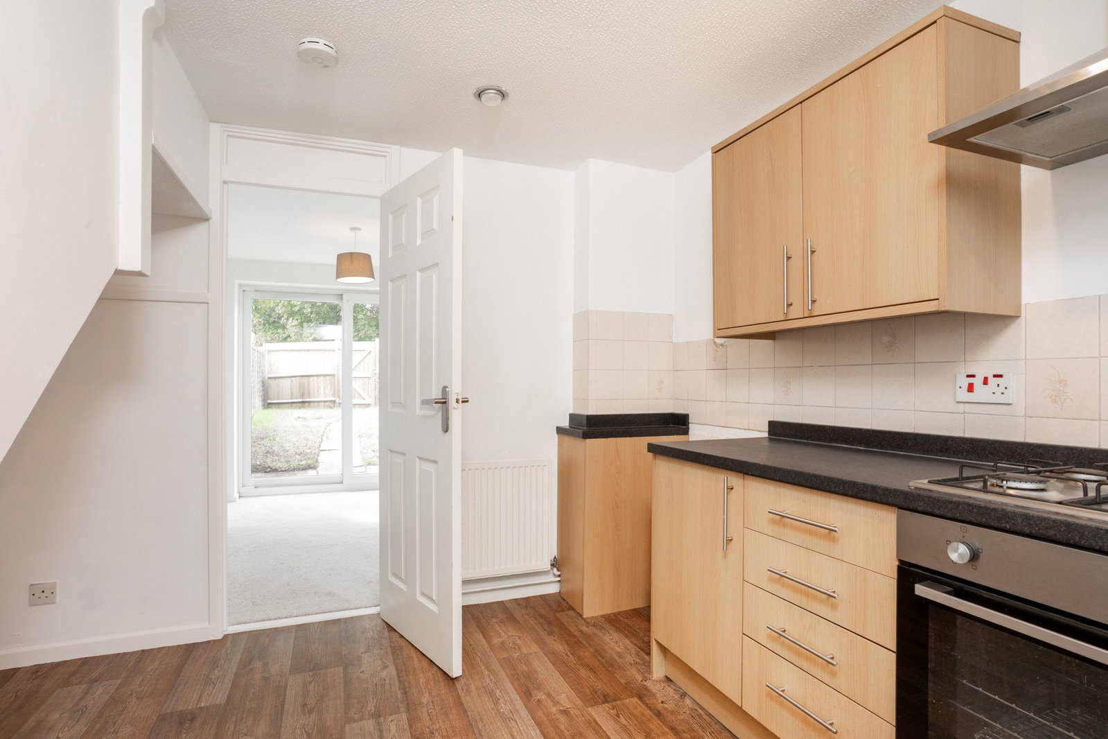 Terraced House for sale in Ashford, Copperwood Ashford Kent TN24, 504 m²