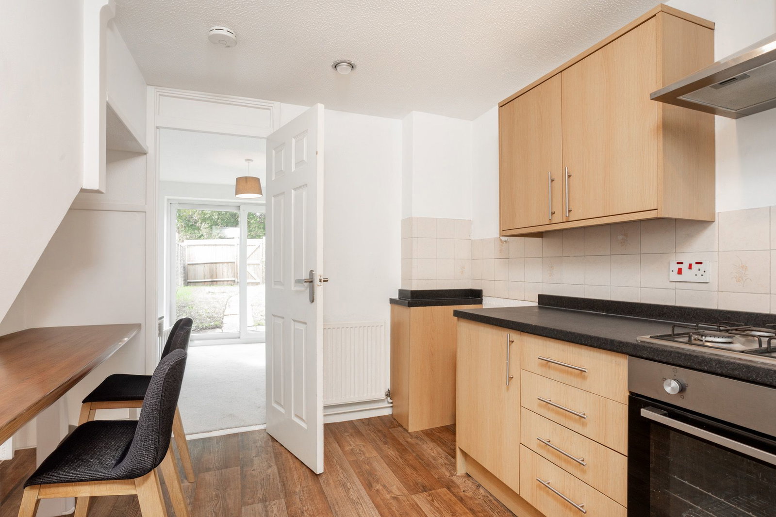 Terraced House for sale in Ashford, Copperwood Ashford Kent TN24, 504 m²