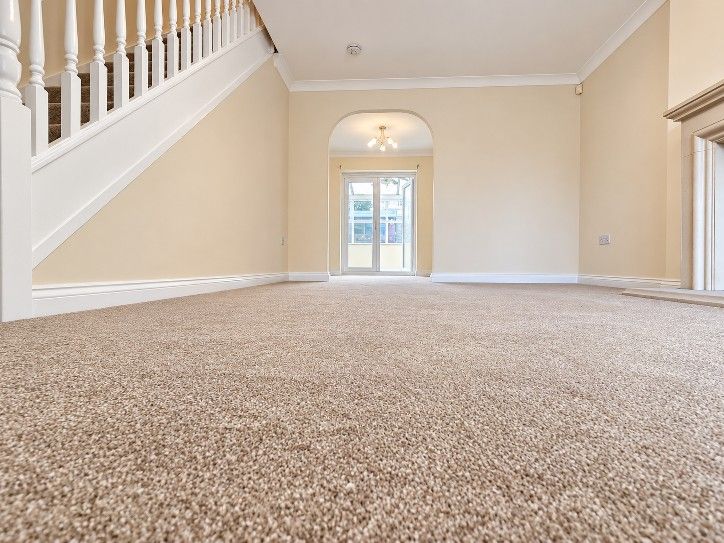 Semi Detached House for sale in Halifax, Oakwood Gardens, Halifax, HX2 8HB