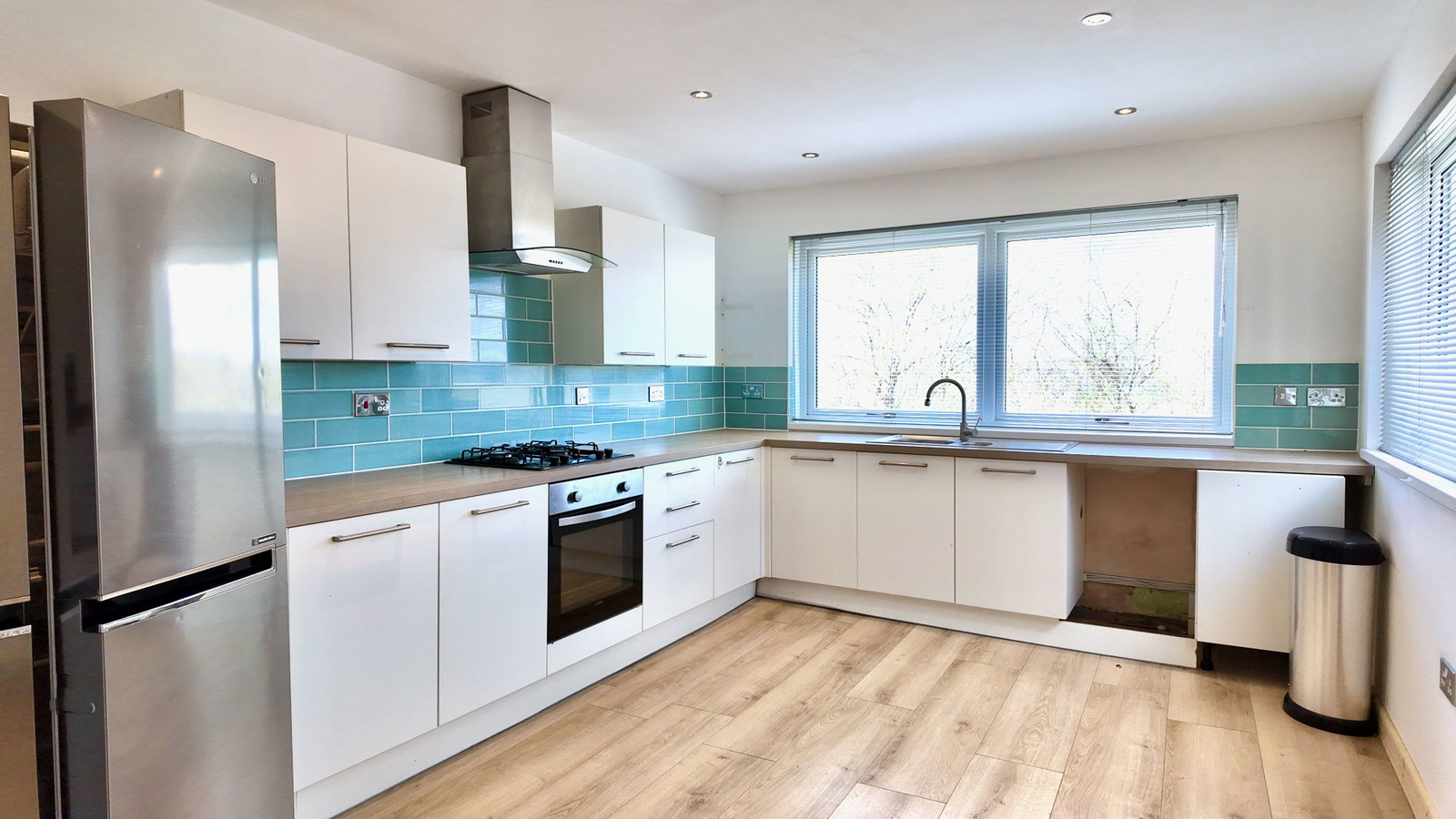 Semi Detached House in Blackwood 3