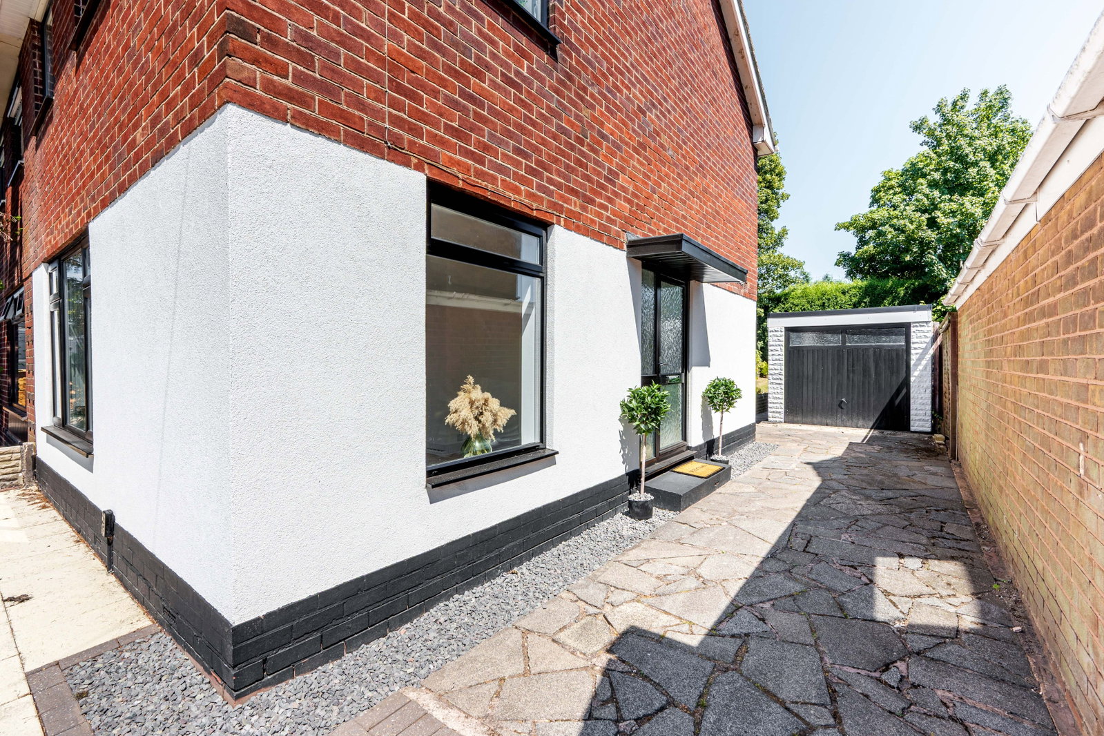 Semi Detached House in Walsall