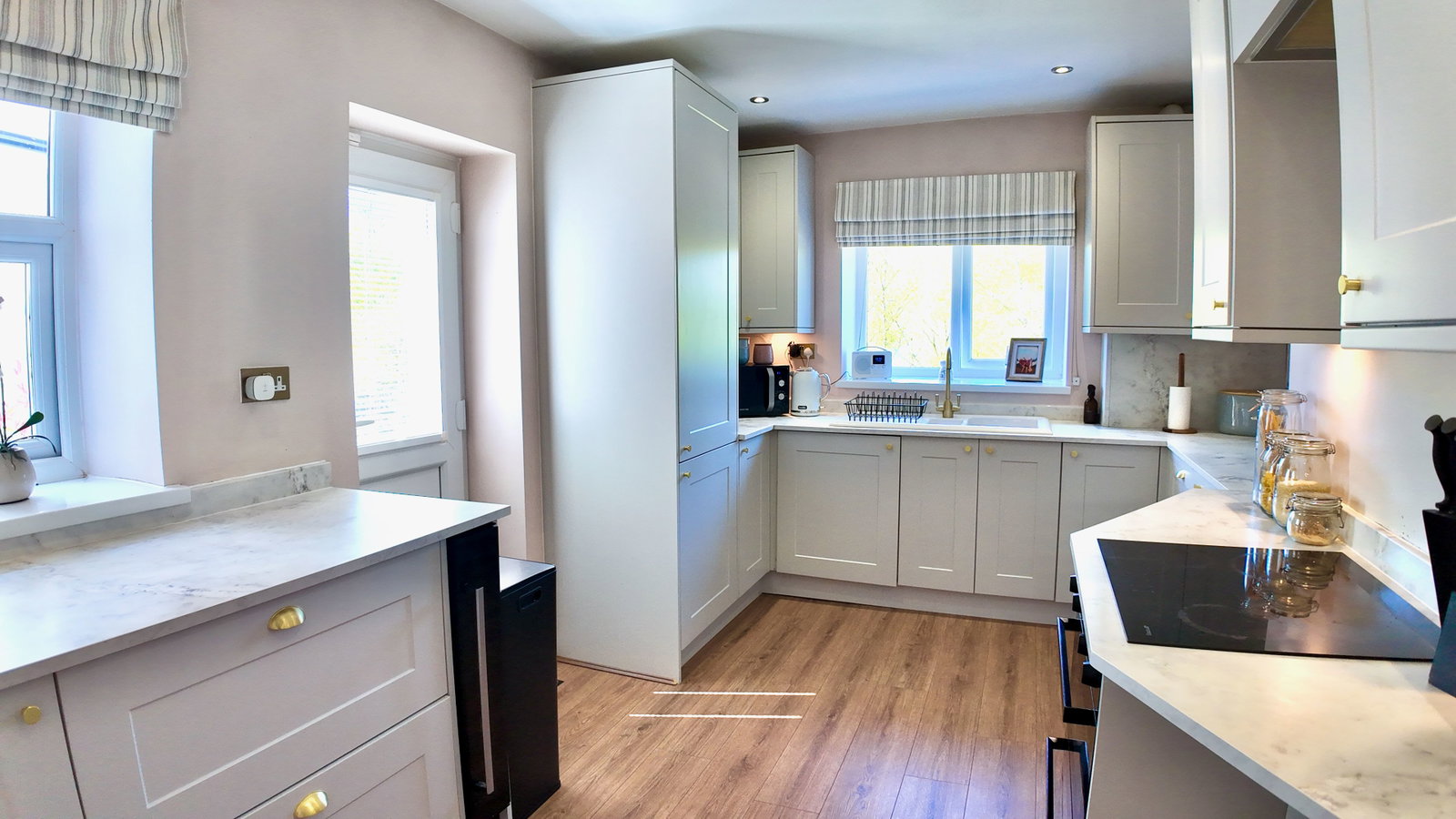 Semi Detached House for sale in Blackwood, Victoria Road, Fleur De Lis, NP12, 1033 m²