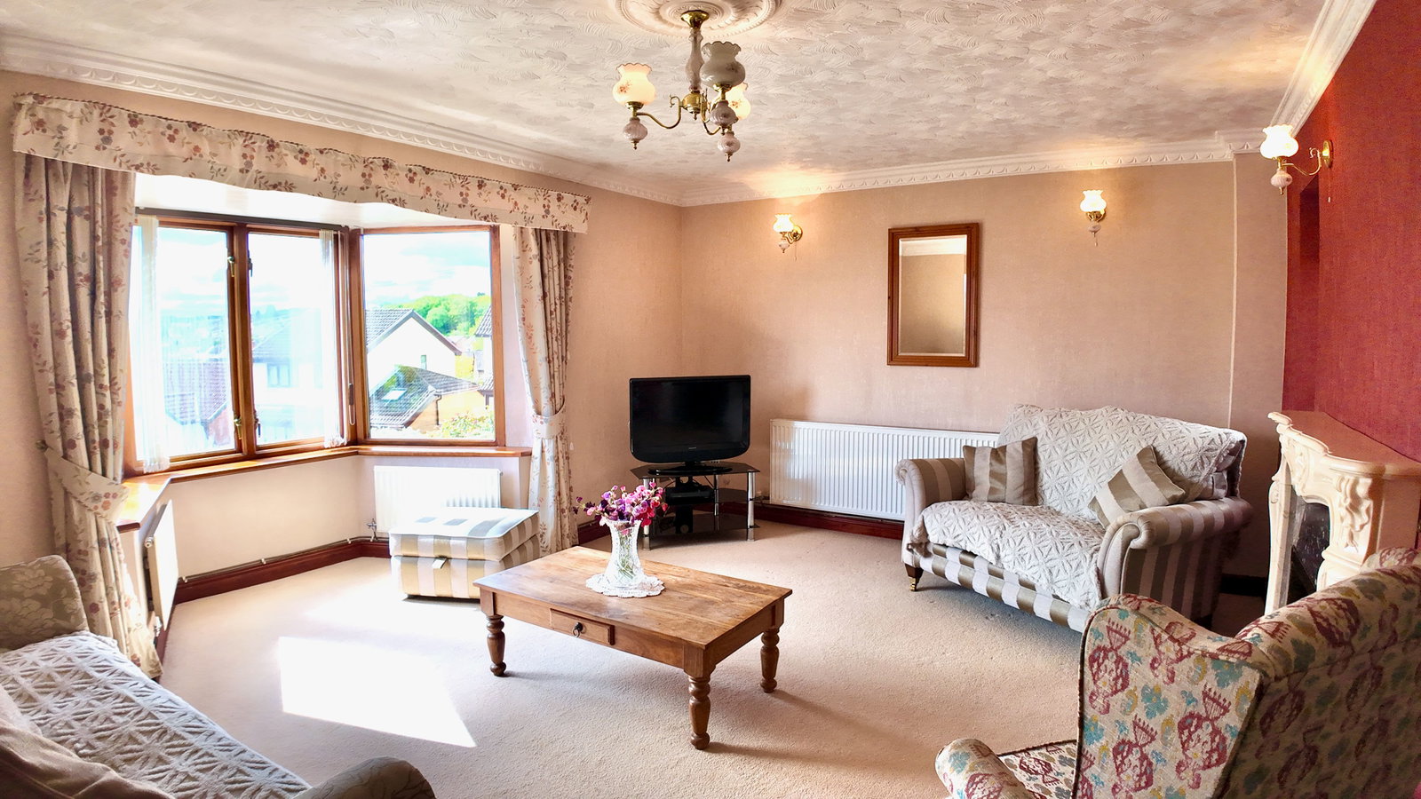 Detached House in Blackwood 2
