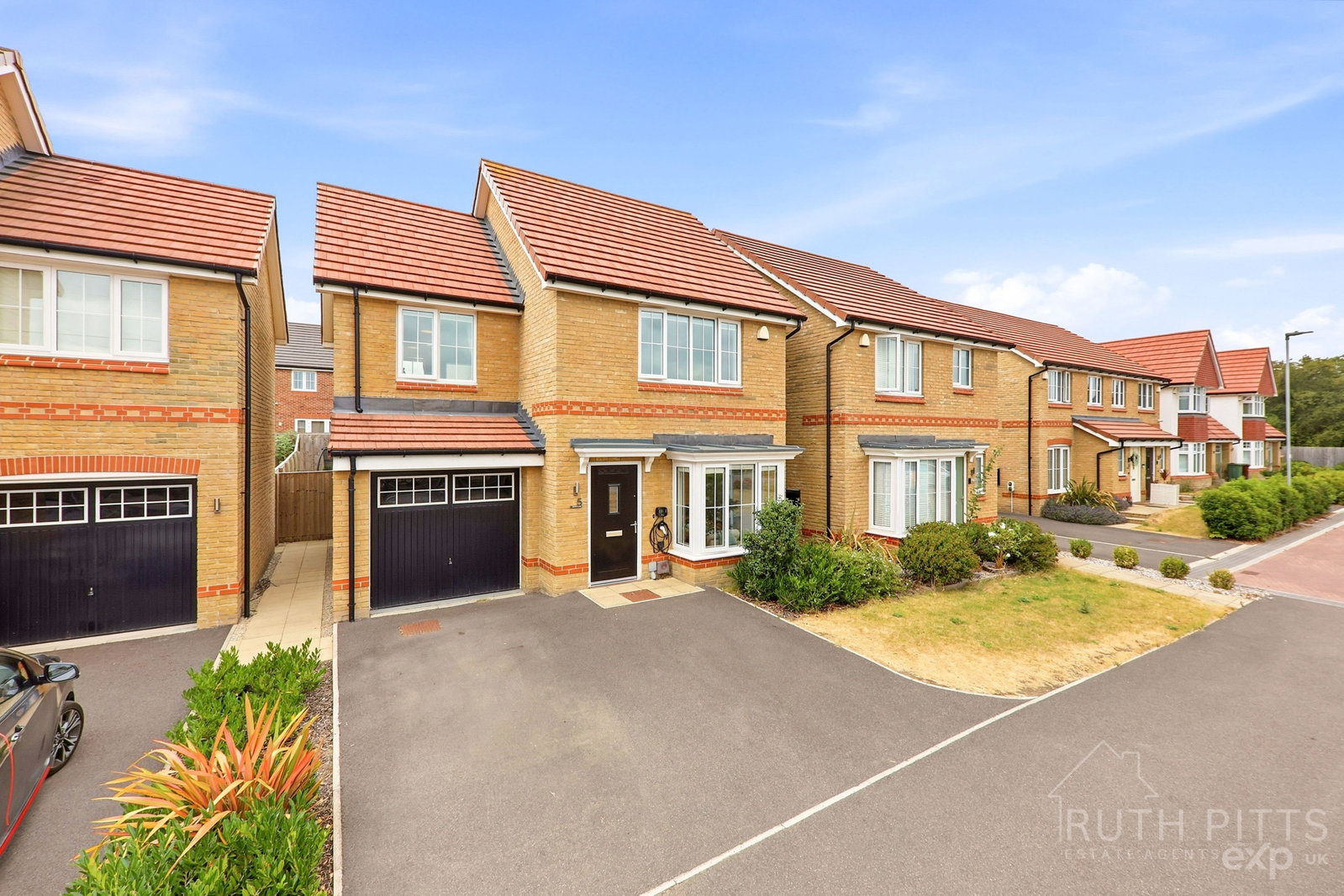 Detached House in Wakefield