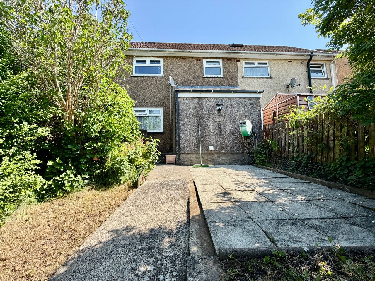 Terraced House in Blackwood 4